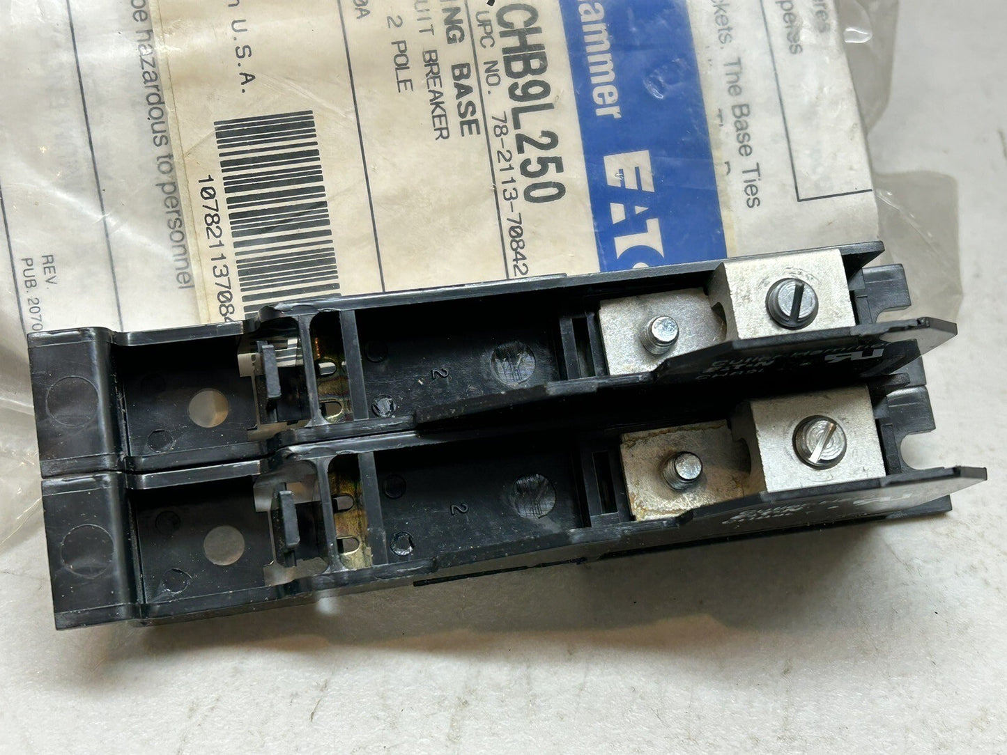 EATON CUTLER HAMMER CHB9L250 SERIES A MOUNTING BASE CHB CIRCUIT BREAKER 2P / NEW