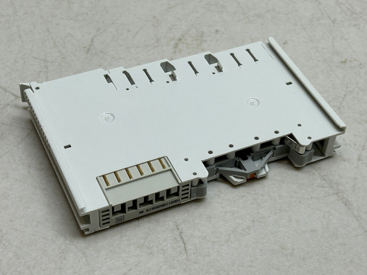 BECKHOFF EL9184 POTENTIAL DISTRIBUTION TERMINAL / 60V 10A 8 X 24V+ 8 X 0V