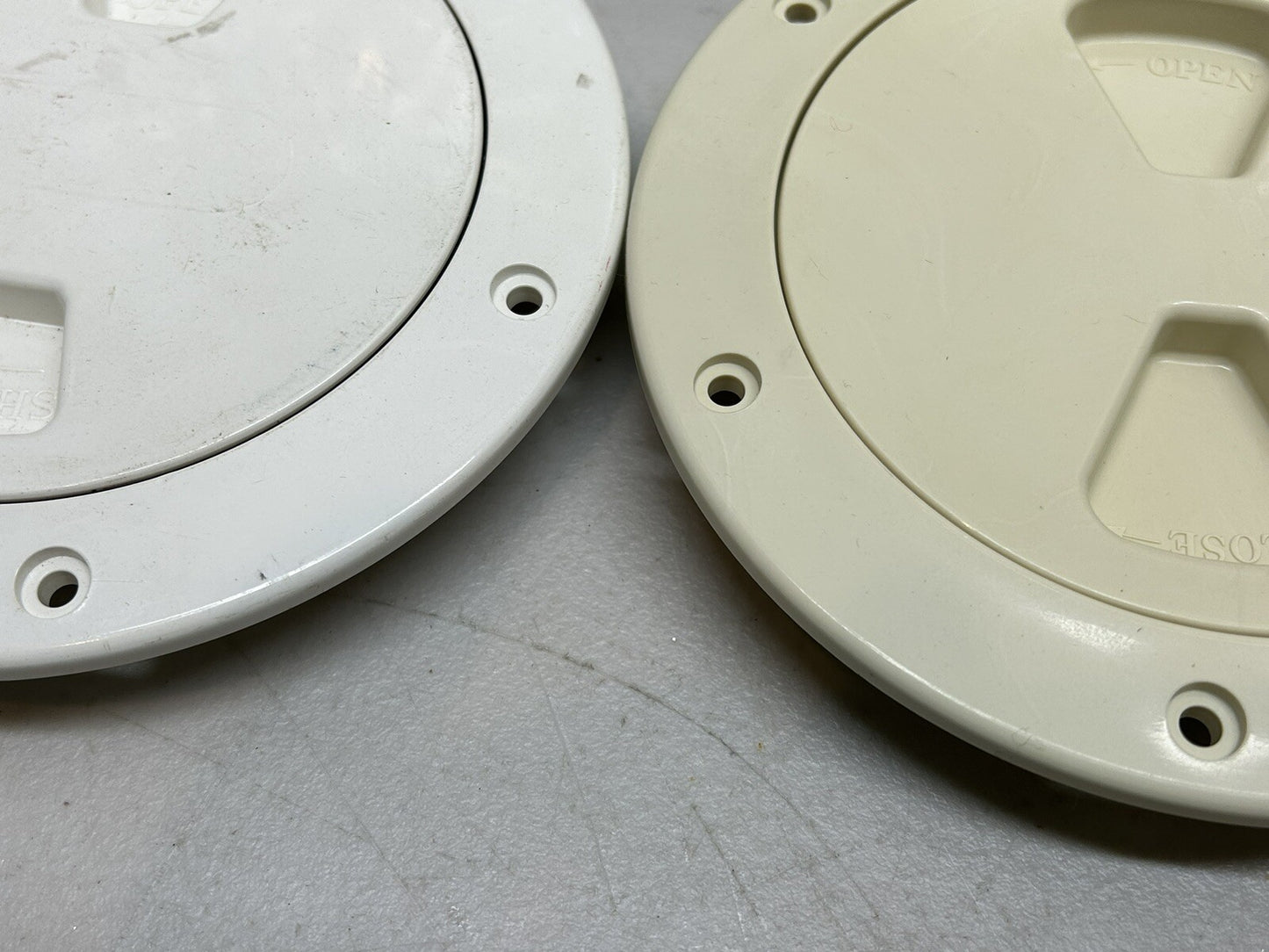 BECKSON DP40-W / BOAT SCREW-OUT DECK PLATE / 4 INCH SMOOTH WHITE / NEW OLD STOCK