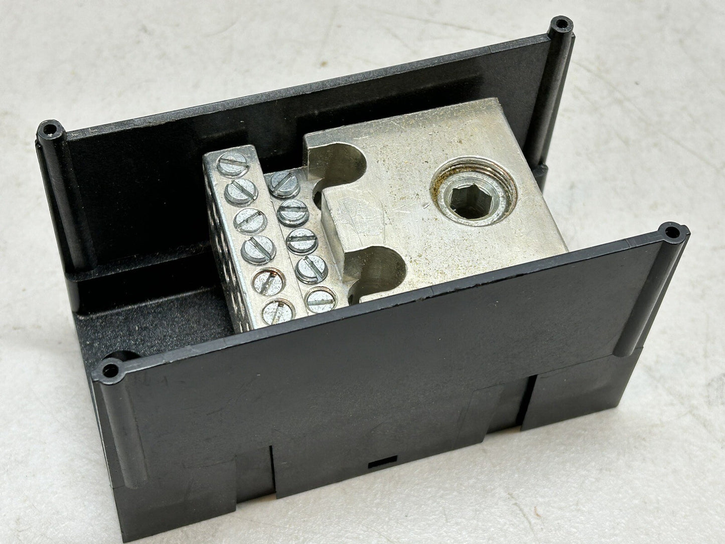 GOULD SHAWMUT 68081 / POWER DISTRIBUTION BLOCK / 600 VDC 1 POLE