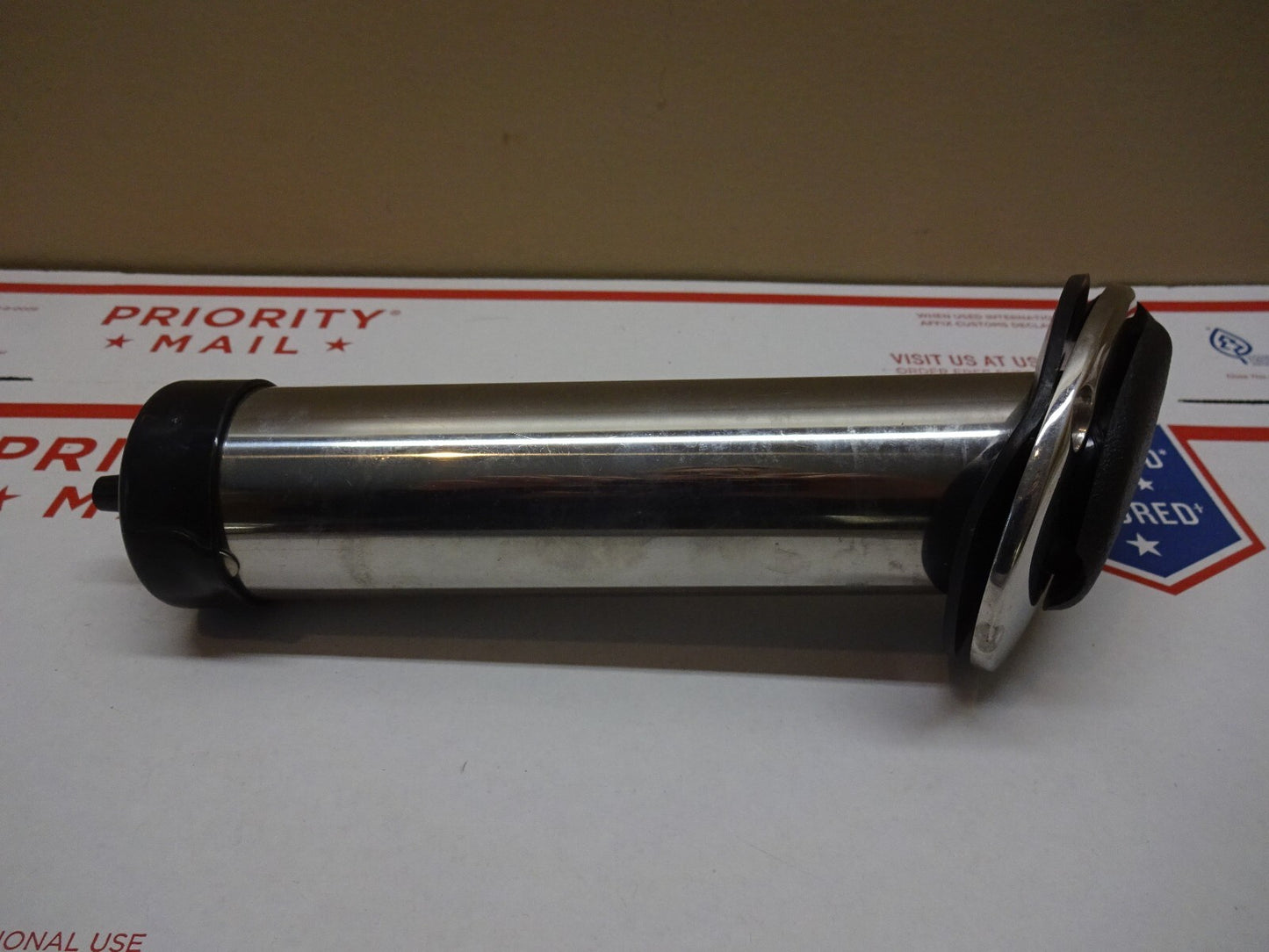ATTWOOD 30 DEGREE STAINLESS STEEL ROD HOLDER BOAT MARINE FISHING 9" / NEW