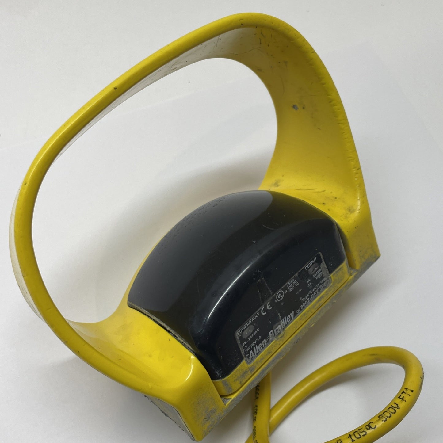 Allen Bradley 800Z-GF2 Zero-Force Touch Button 85-264 V AC Relay Output 22.5 mm