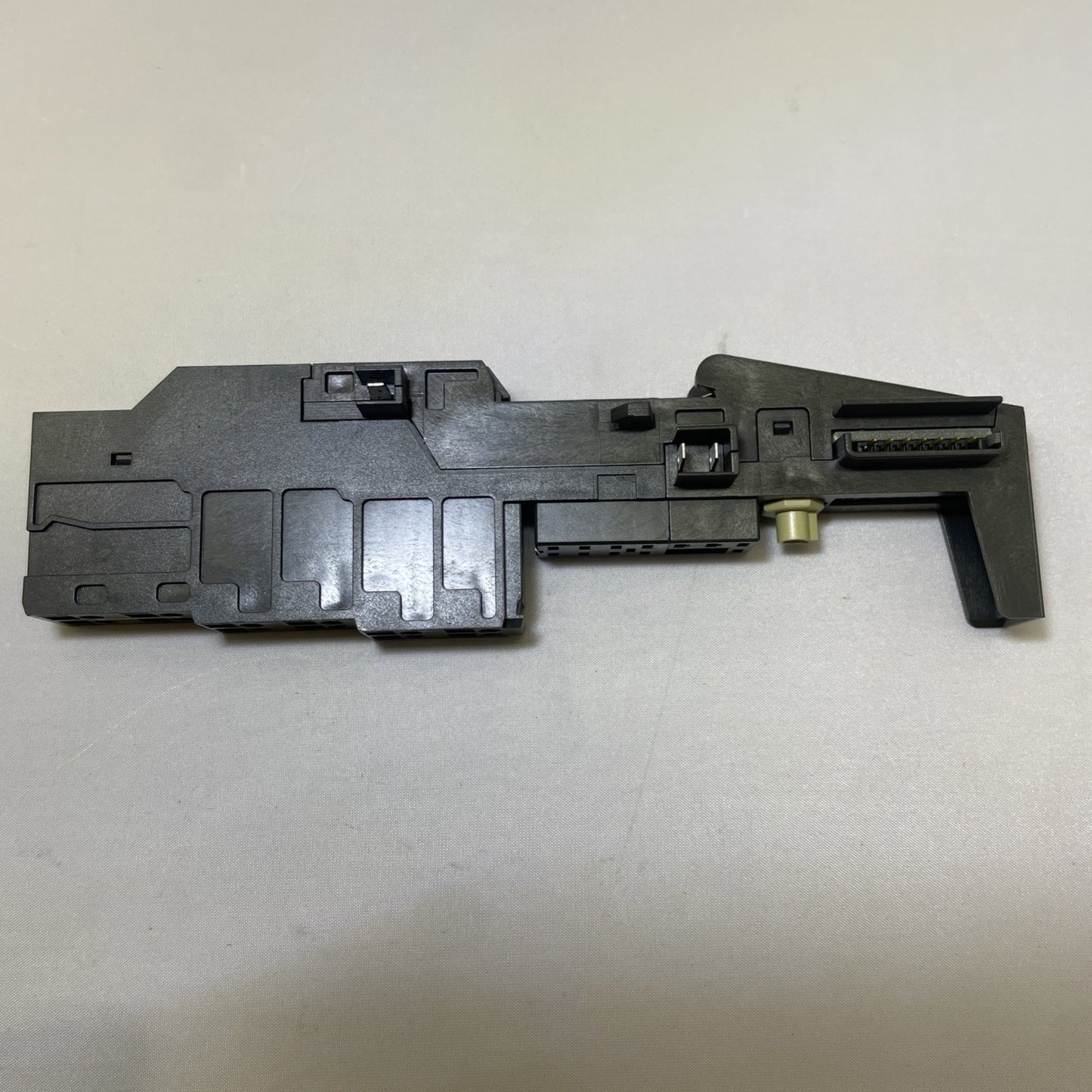 Siemens 6ES7 193-4CA40-0AA0 Terminal Module 6ES7193-4CA40-0AA0 TM-E15S26-A1