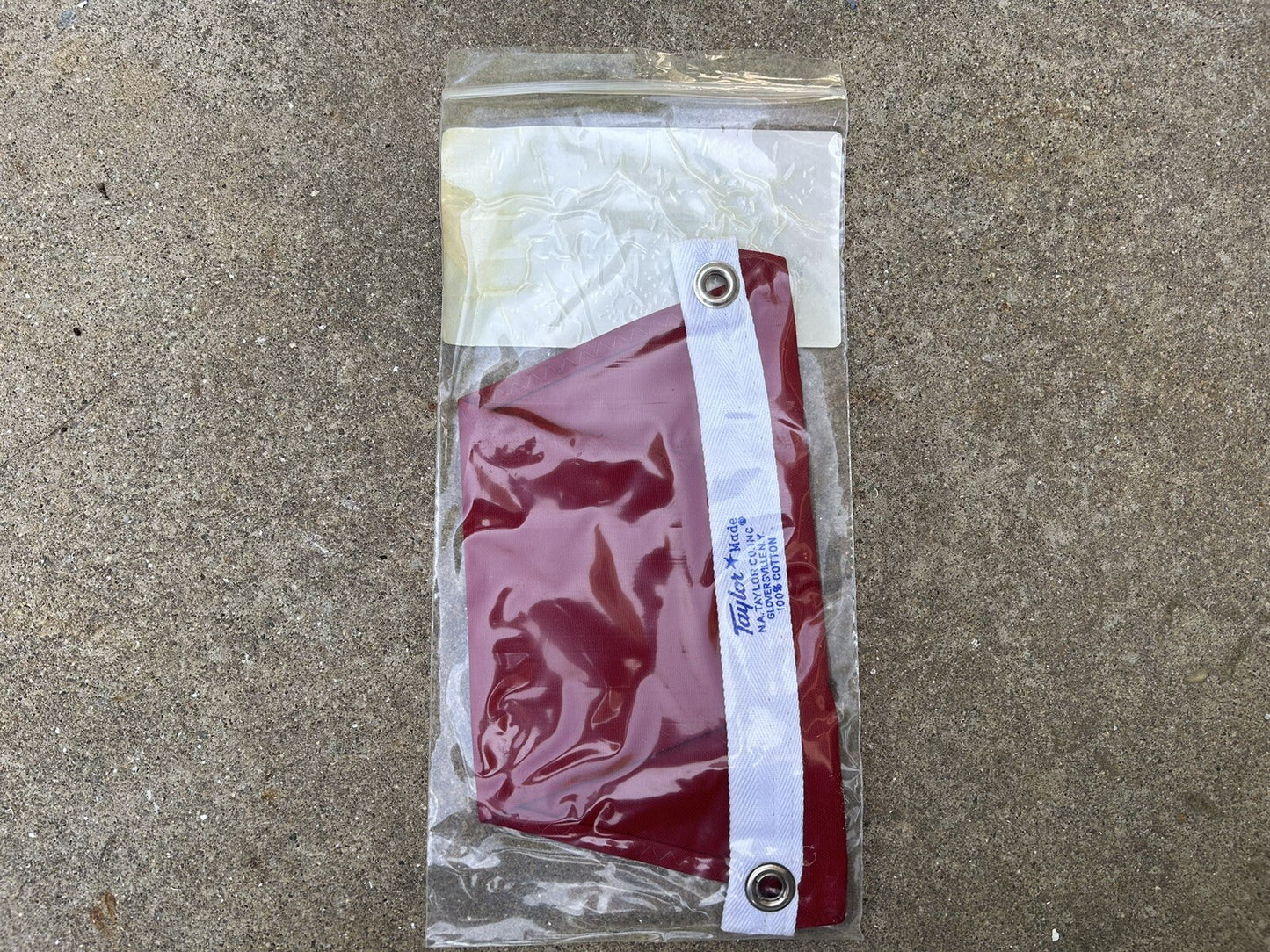 TAYLOR MADE 111102 B OWNER PENNANT 10" X 16" RED SAILCLOTH MARINE FLAG / NEW