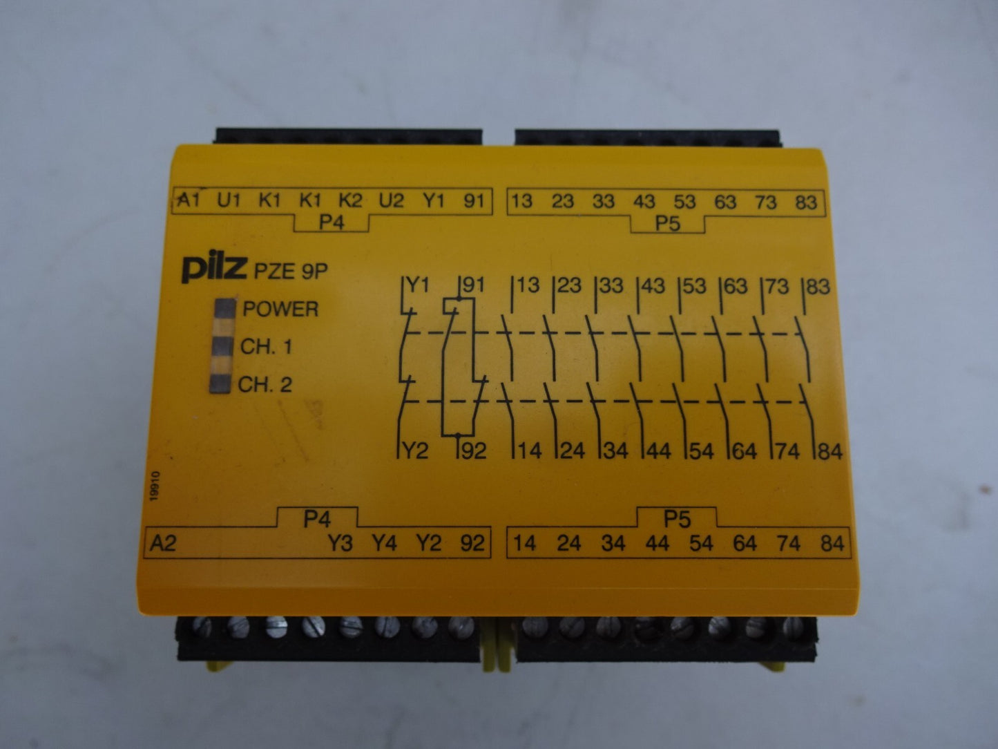PILZ 777140 PZE 9P 24VAC/DC 8S10 SAFETY RELAY