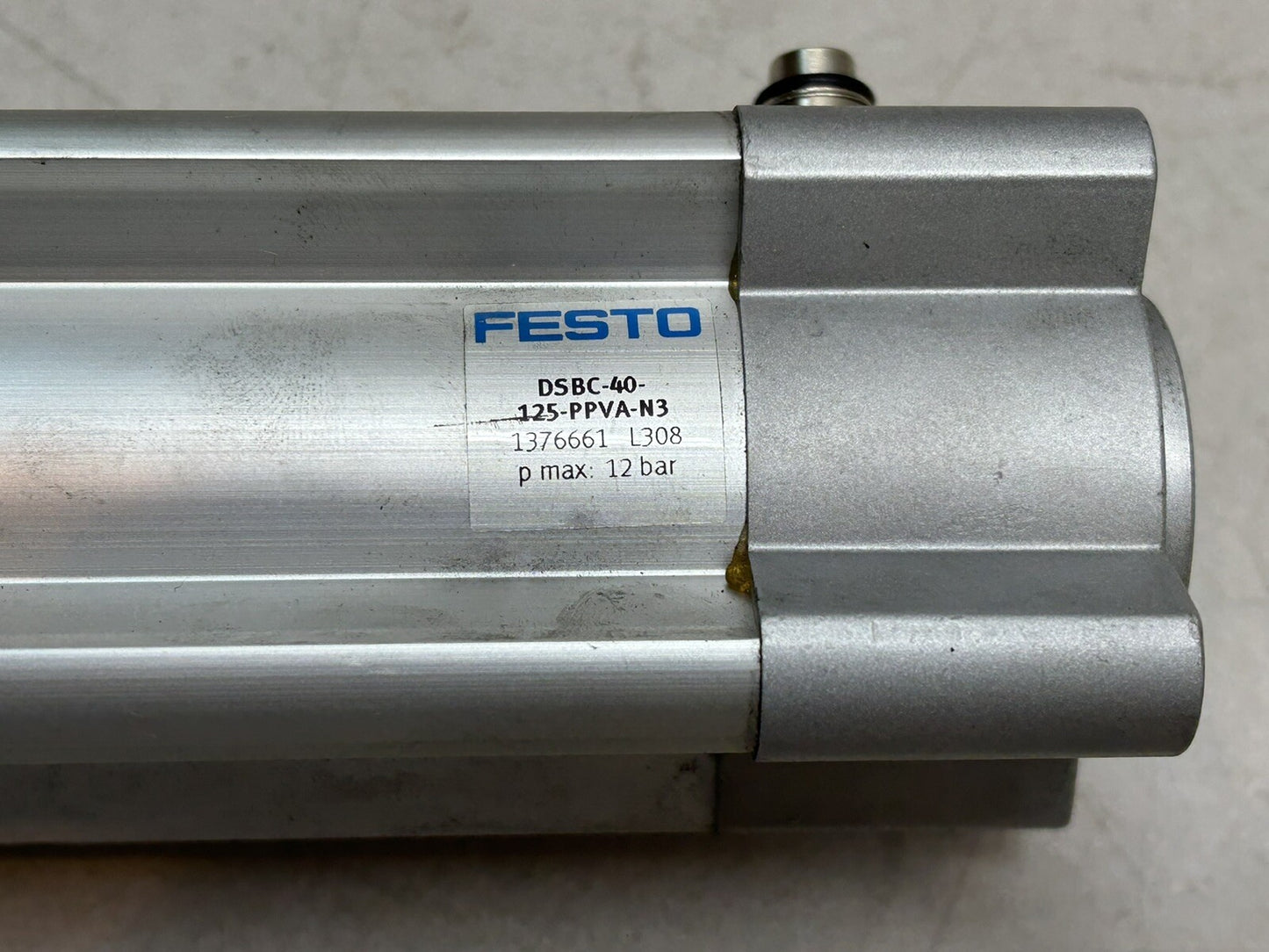 FESTO DSBC-40-125-PPVA-N3 / 1376661 PISTON ROD PNEUMATIC CYLINDER W/ SENSORS