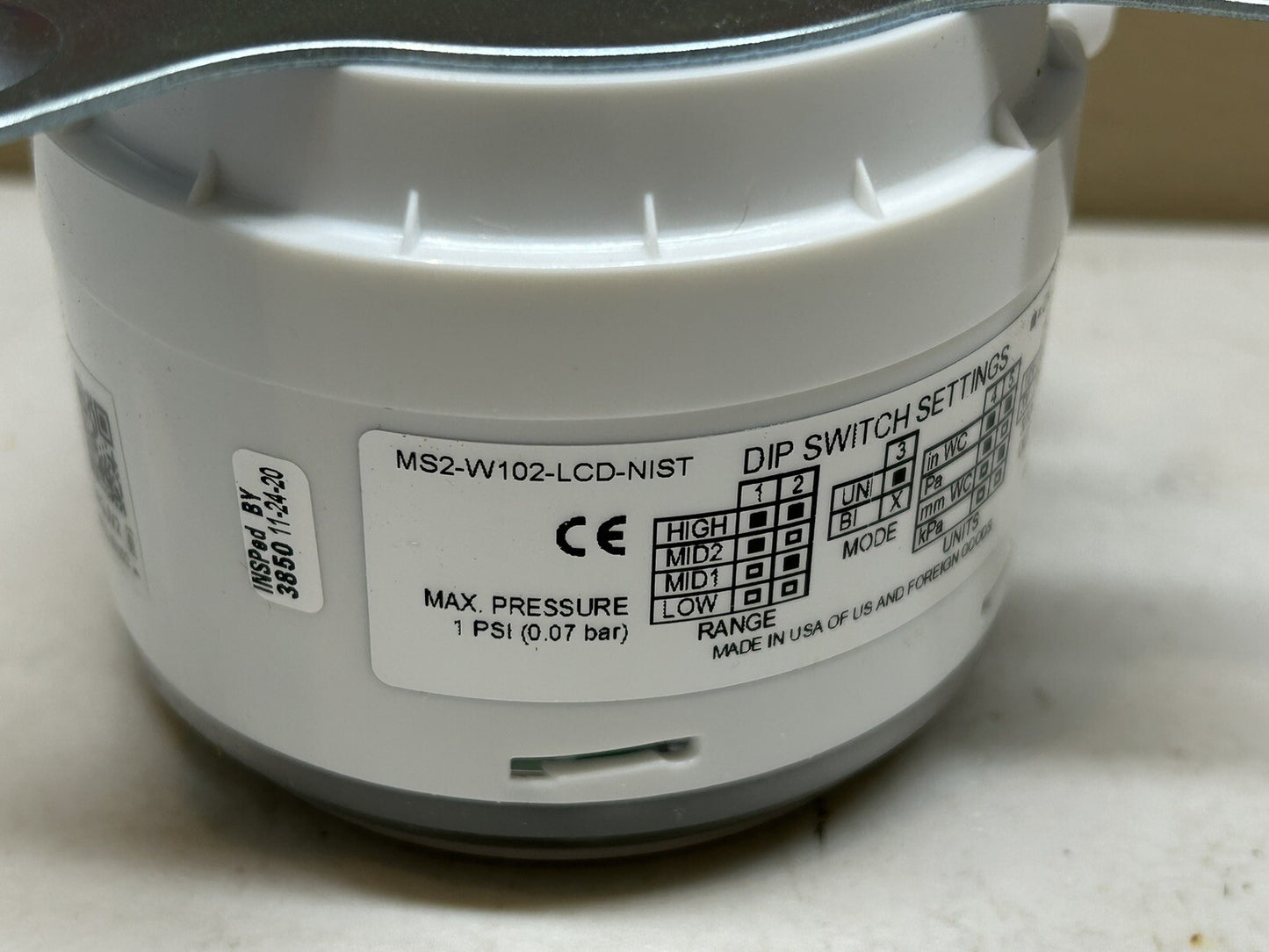 DWYER MS2-W102-LCD-NIST / MAGNESENSE II DIFFERENTIAL PRESSURE TRANSMITTER / NEW