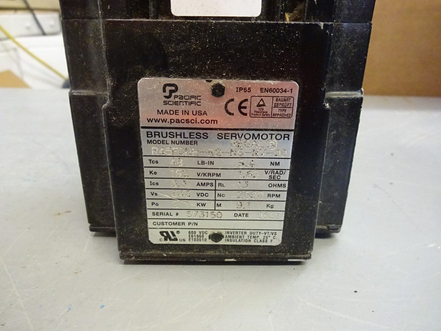 PACIFIC SCIENTIFIC R45FCNH-R2-NS-NV-00 BRUSHLESS SERVO MOTOR 640VDC 2500RPM NEW