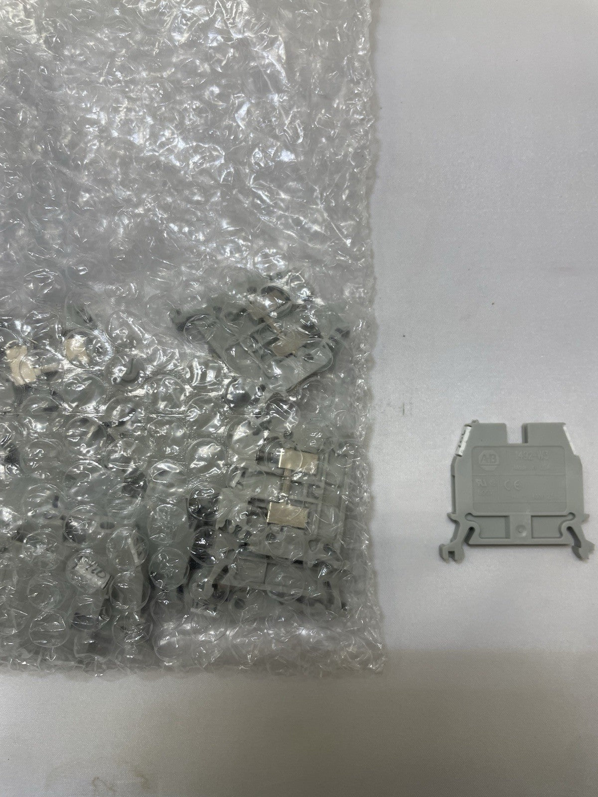 NEW Allen Bradley 1492-W3 Terminal Blocks, Lot of 14