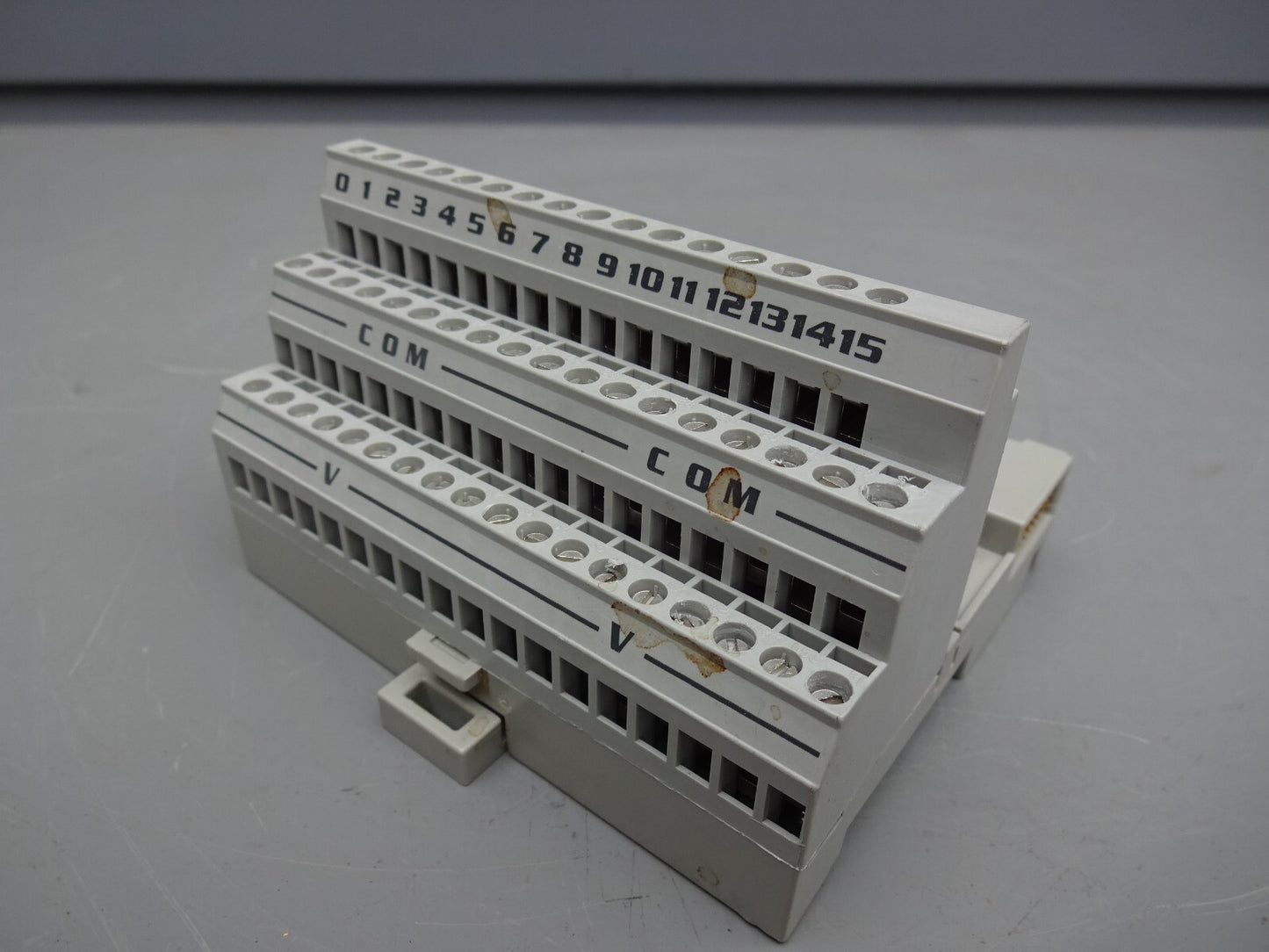 ALLEN BRADLEY 1794-0B16/A / WITH S200-TB3 / 1794-0B16 SERIES A