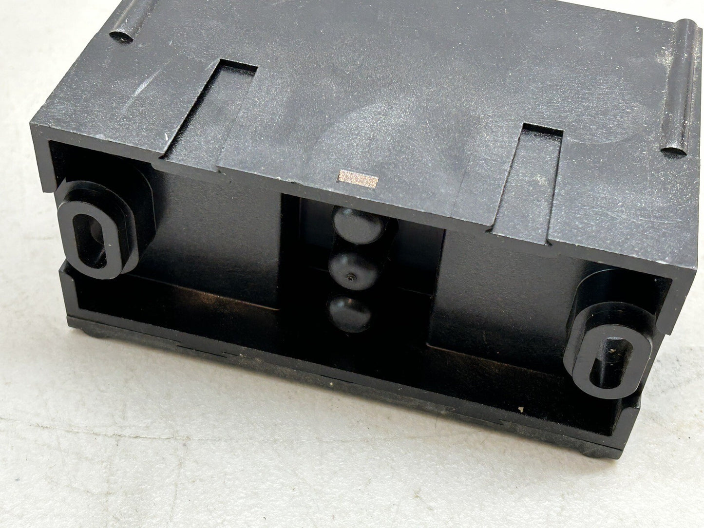 GOULD SHAWMUT 68081 / POWER DISTRIBUTION BLOCK / 600 VDC 1 POLE