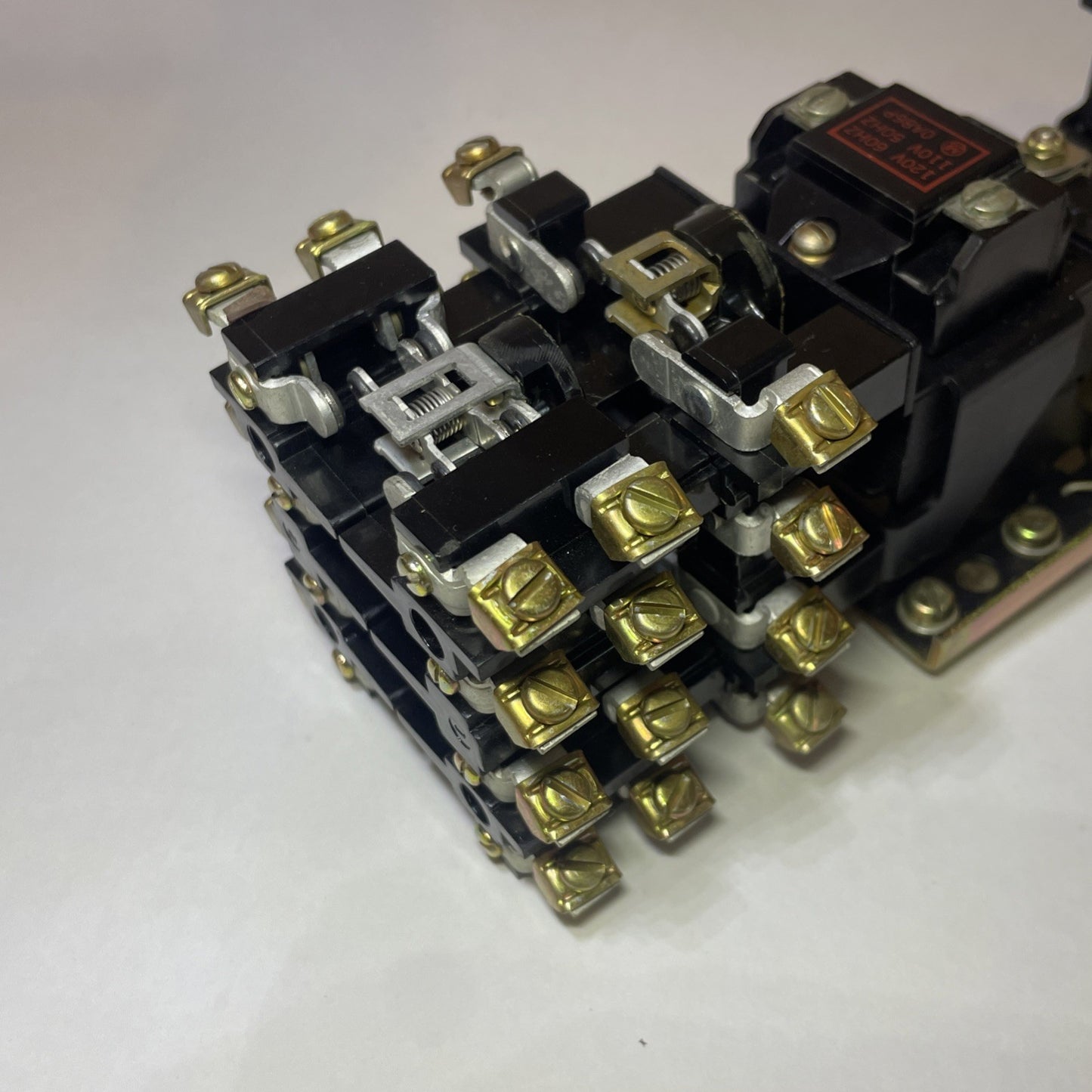 NEW IN BOX ALLEN BRADLEY TYPE BXL AC RELAY 700-BXL840 SER. A1