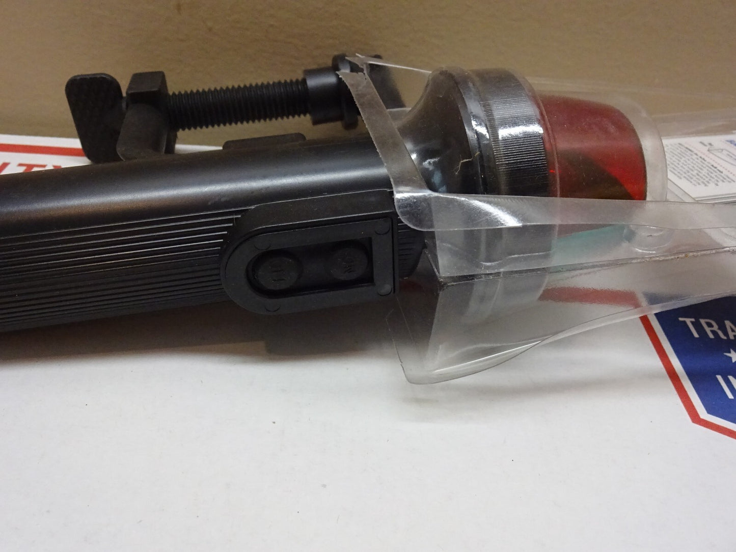 FULTON 51-P / BOWLITE / PORTABLE WATERPROOF BATTERY OPERATED BOAT LIGHT / NEW