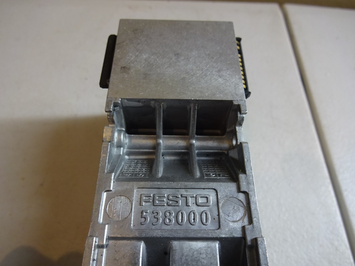 FESTO VMPA2-FB-EMS-4 WITH 537957 K / 537952 M / AND 538000 SUB BASE MANIFOLD