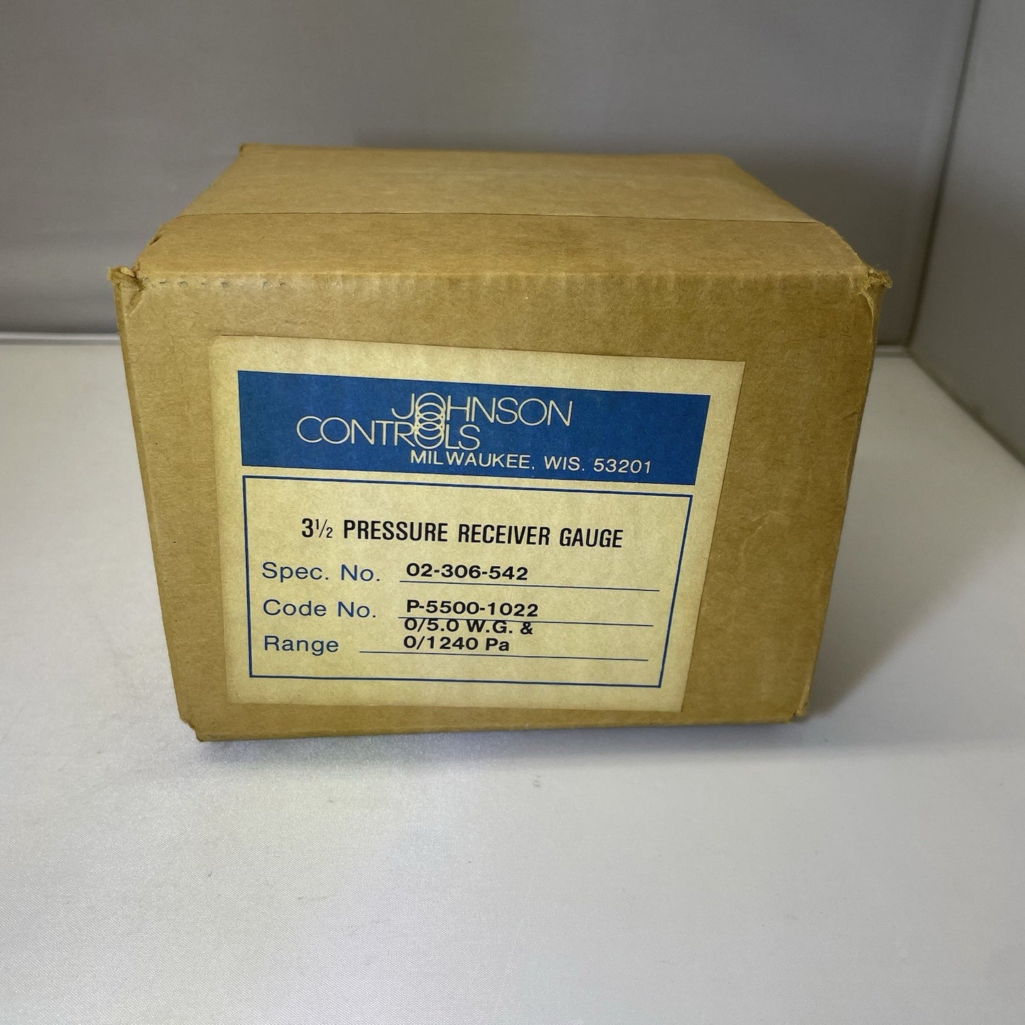 Johnson Controls P-5500-1022 3-1/2" Pressure Receiver Indicator 0-5.0 WG 1240 Pa