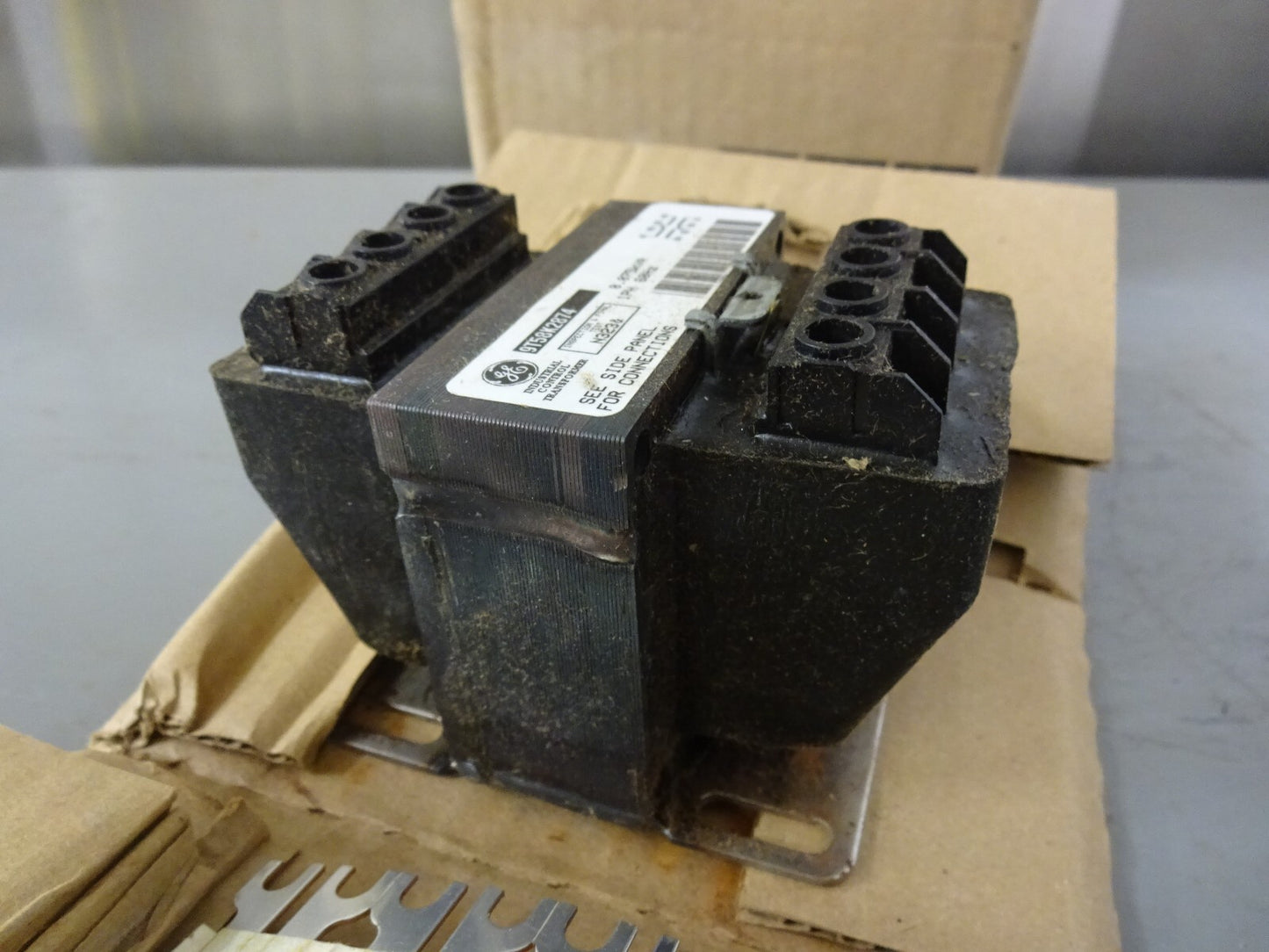 GE 9T58K2874 / CONTROL TRANSFORMER / SINGLE PHASE 60HZ 0.075kVA TYPE IP