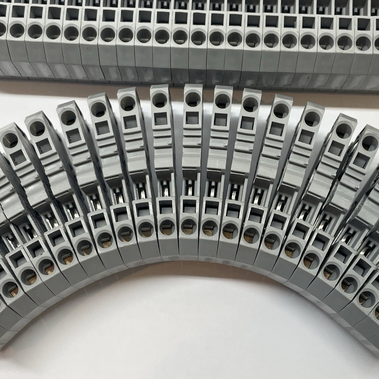 (LOT OF 52) WAGO 281 IEC-60947-7-1 TERMINAL 800V 4MM 2-POLE