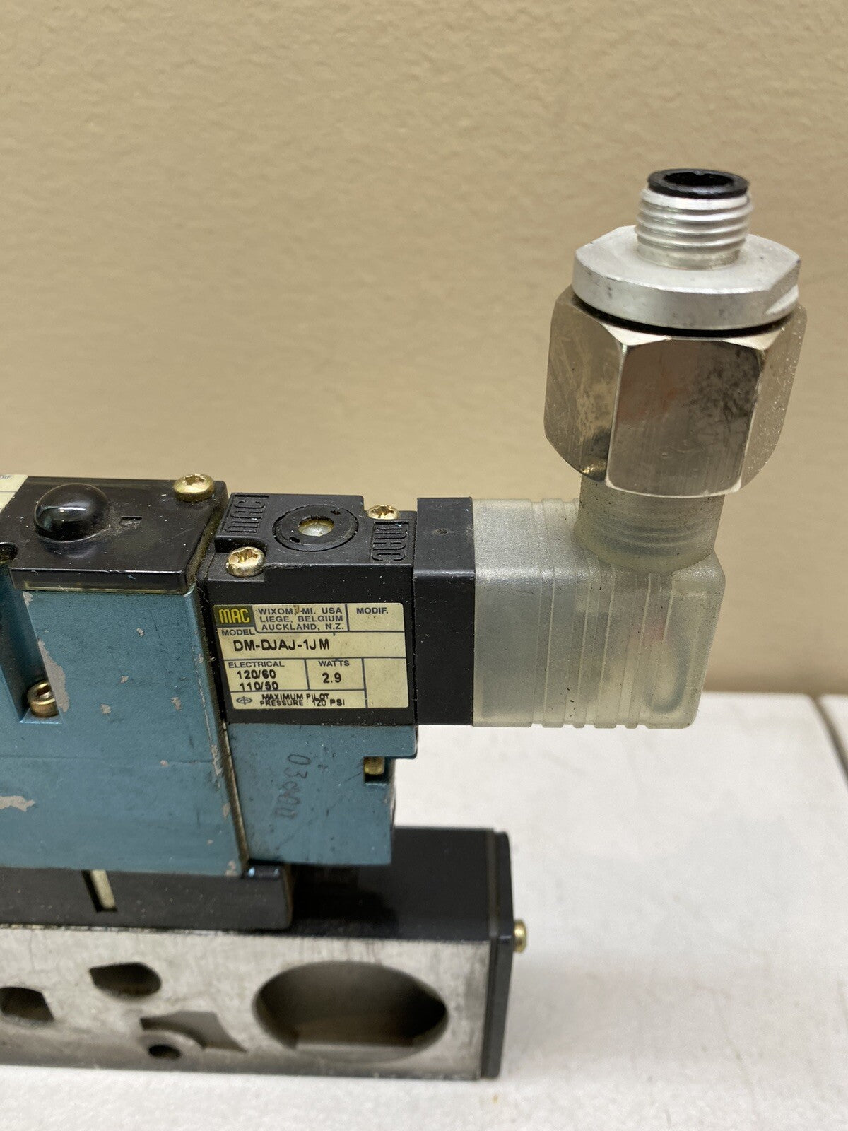 MAC 92B-ABA-CJG-DM-DJAJ-1JM SOLENOID VALVE / DM-DJAJ-1JM WITH FC92B-AA