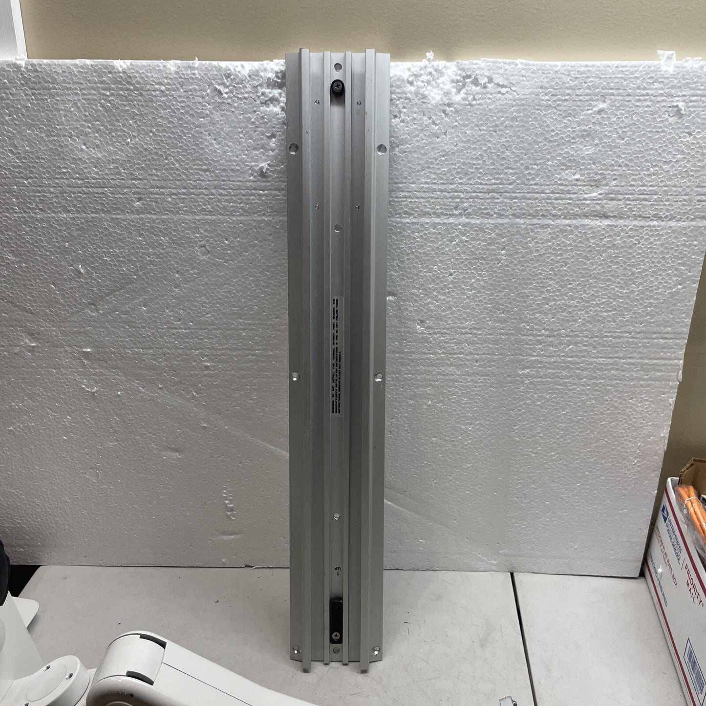 GCX M Series Monitor & Keyboard Mount w/ Keyboard Tray