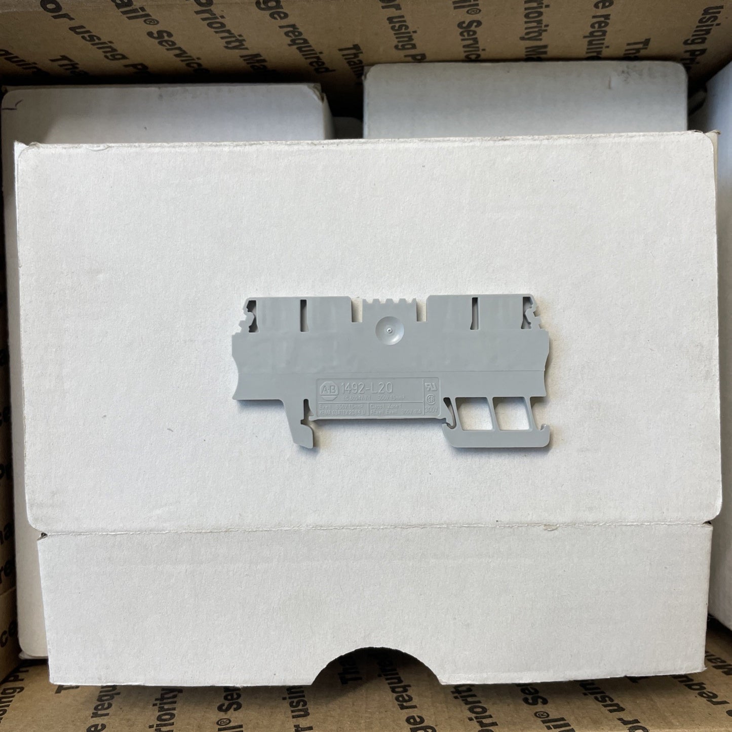 Allen-Bradley 1492-L2Q Gray Port Terminal Block 1.5mm 28-16 AWG Box of 50 (NEW)