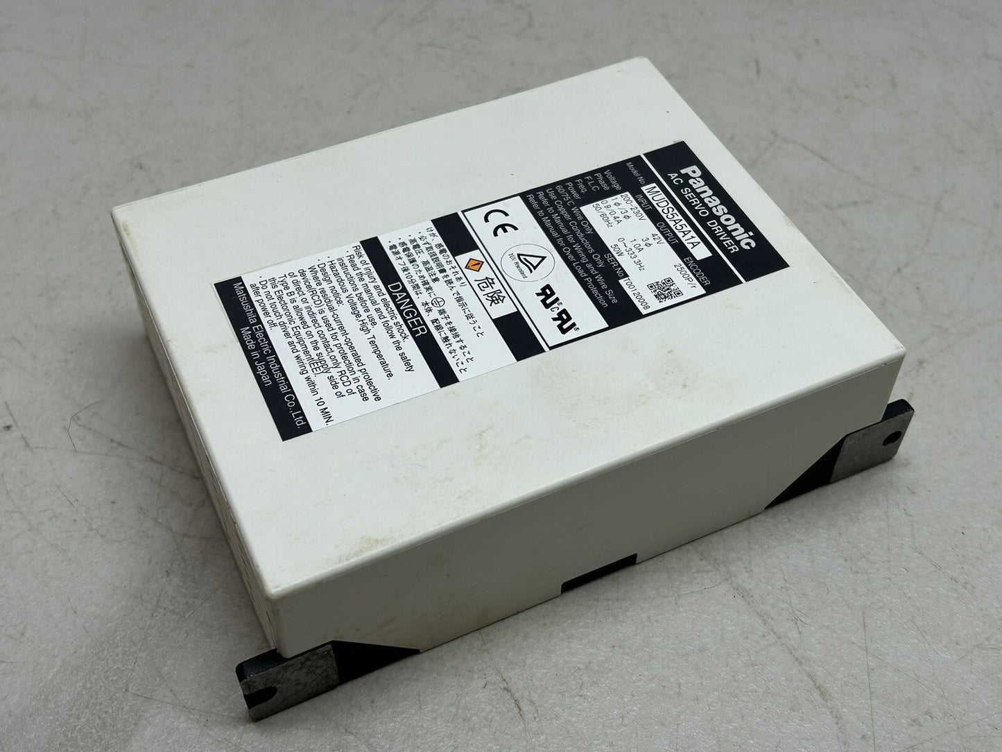PANASONIC MUDS5A5A1A / AC SERVO DRIVER 200V 50W / NEW