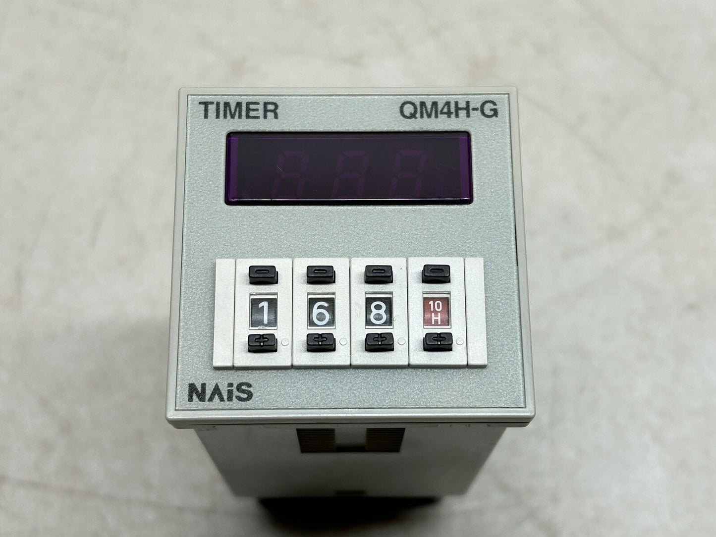 NAIS AQM4325 / QM4HG-U1C-240V DIGITAL TIMER WITH AT78041 SOCKET RELAY / NEW