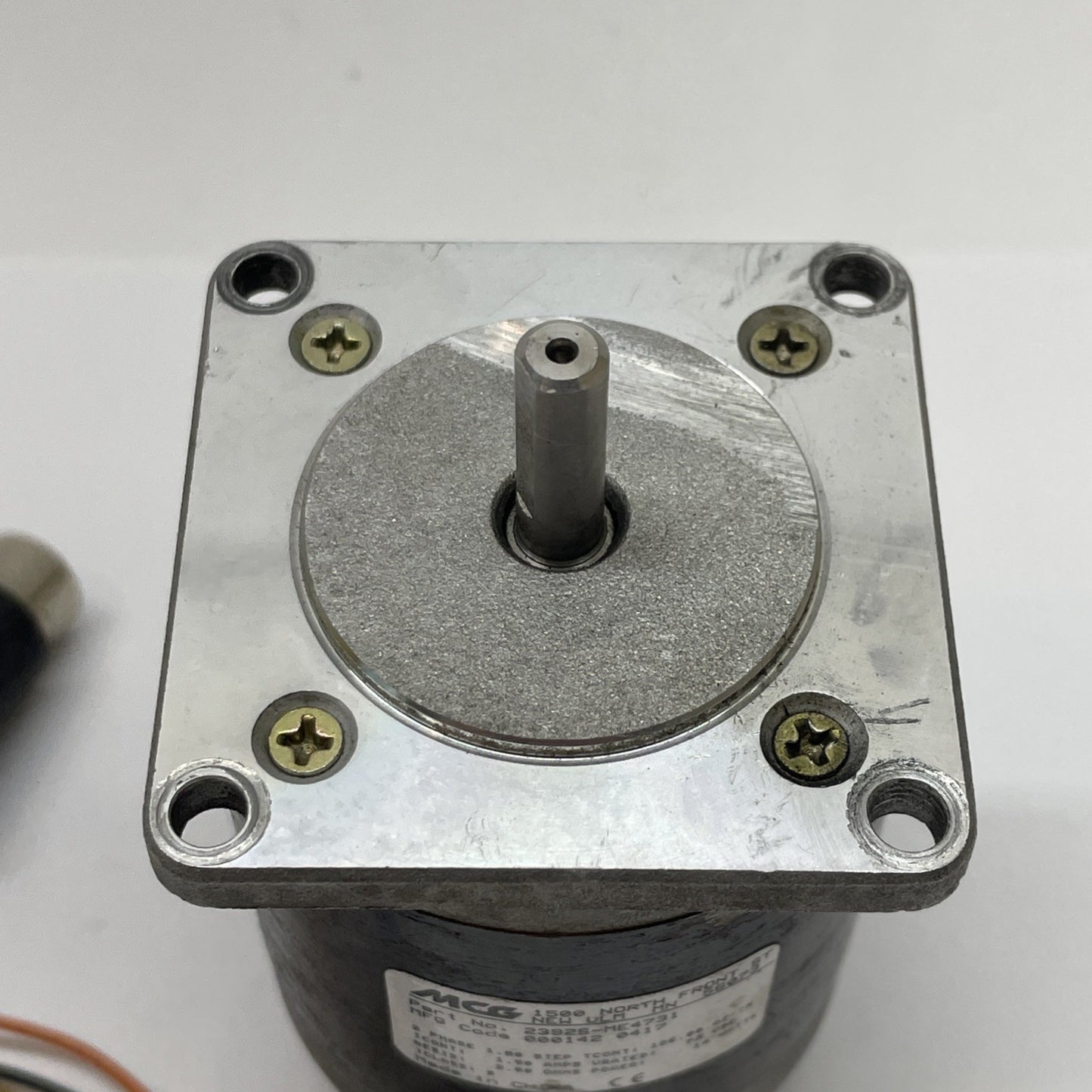 MCG 2392S-ME4731 / 2-Phase Stepper Motor With Integrated Qphase Encoder 1.8.