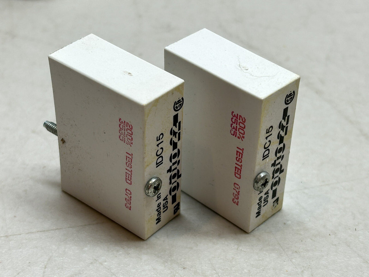 OPTO 22 IDC15 / INPUT MODULE FOR ON/OFF VOLTAGE LEVEL / LOT OF 2