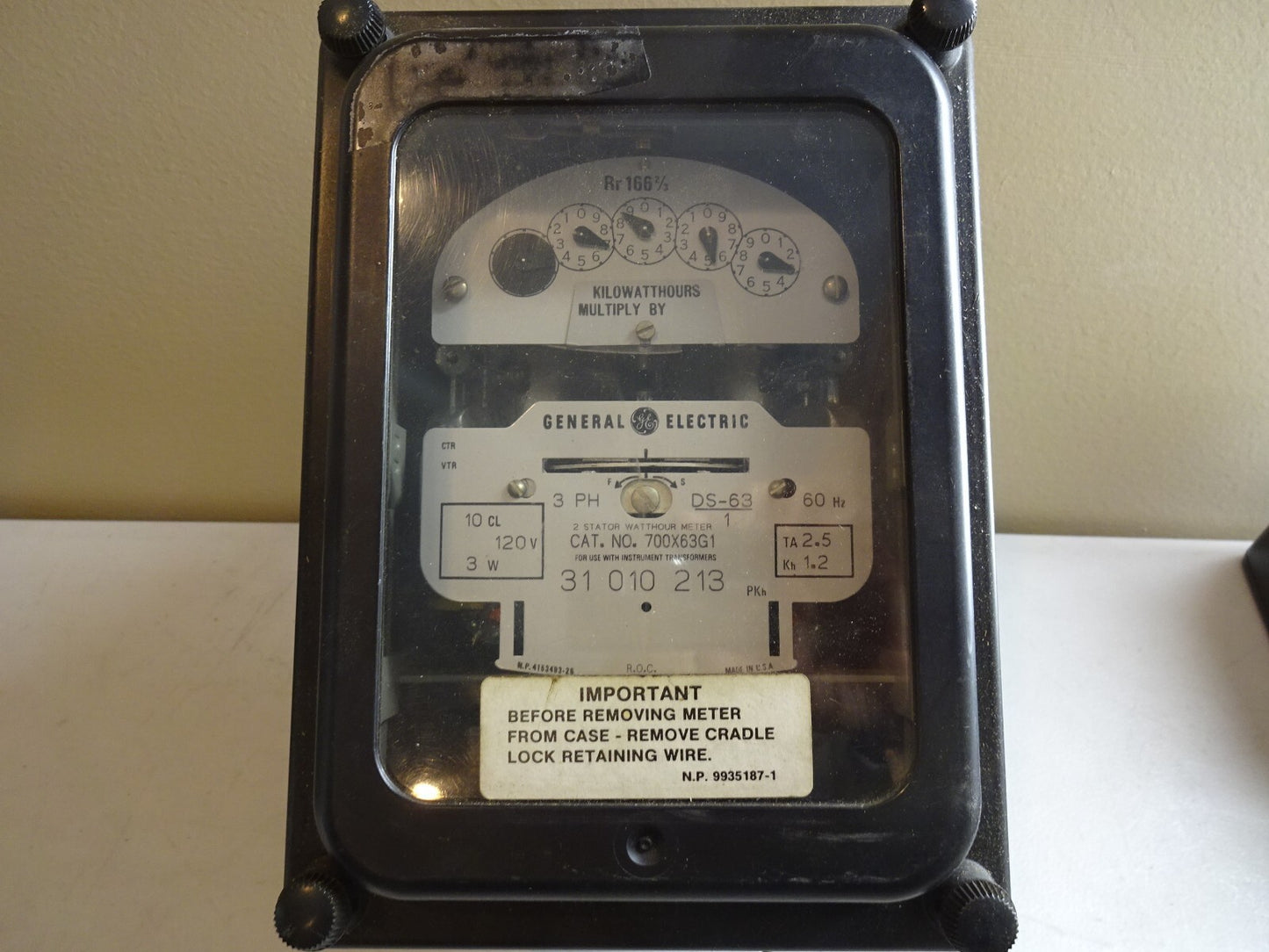 GE 700X63G1 / 2 STATOR WATTHOUR METER / 60HZ / 3 PHASE / DS-63