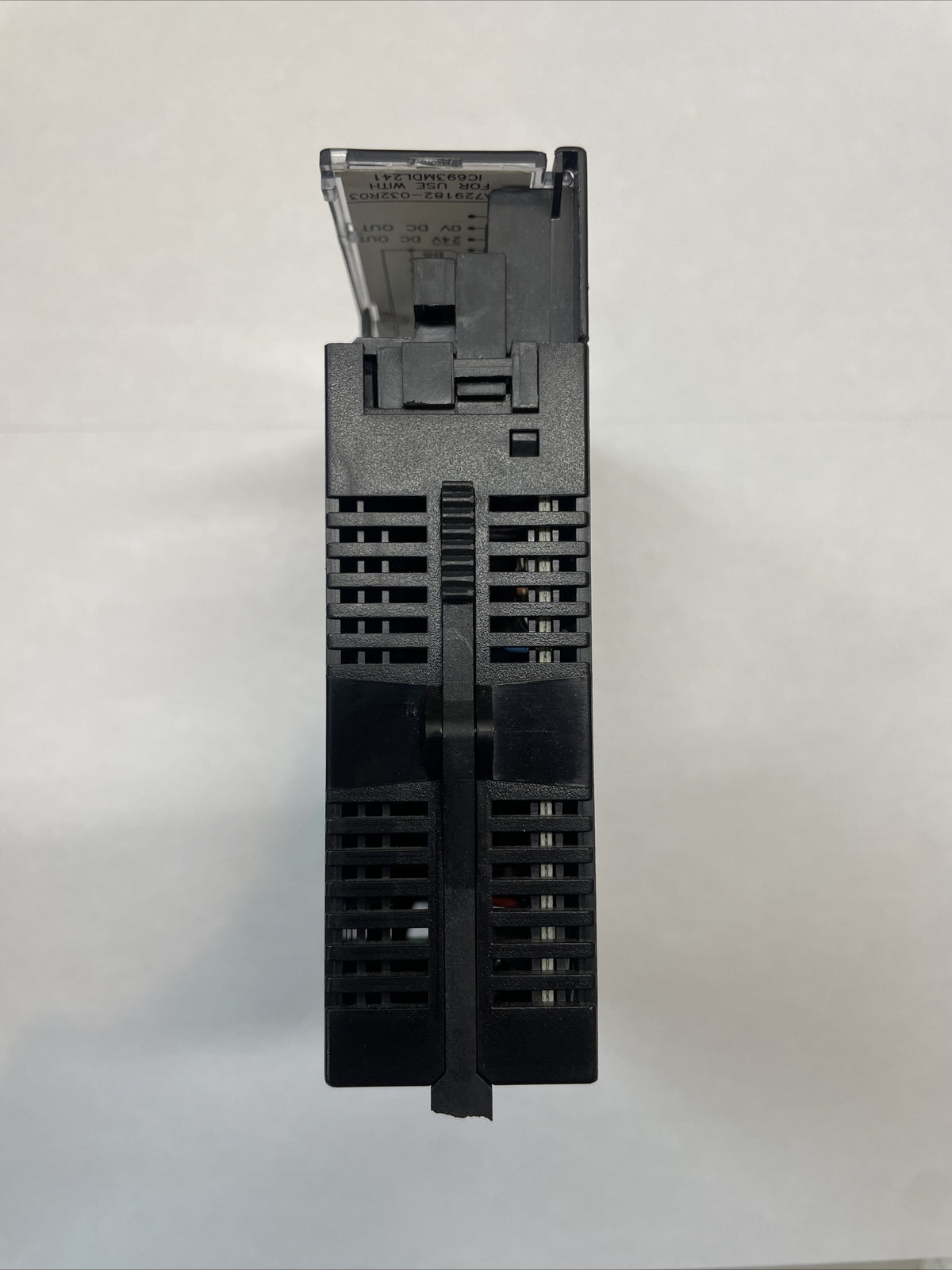 GE Fanuc IC693MDL241D 24VAC/VDC 16-Point Positive/Negative Logic Input Module