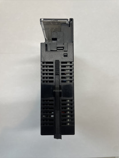 GE Fanuc IC693MDL241D 24VAC/VDC 16-Point Positive/Negative Logic Input Module