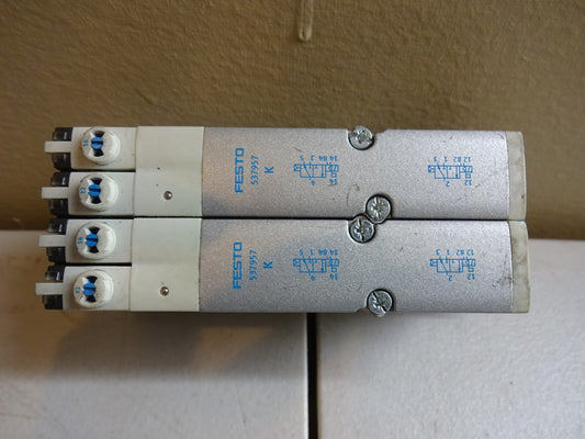 FESTO VMPA2-FB-EMS-4 WITH TWO 537957 K / AND 538000 SUB BASE MANIFOLD