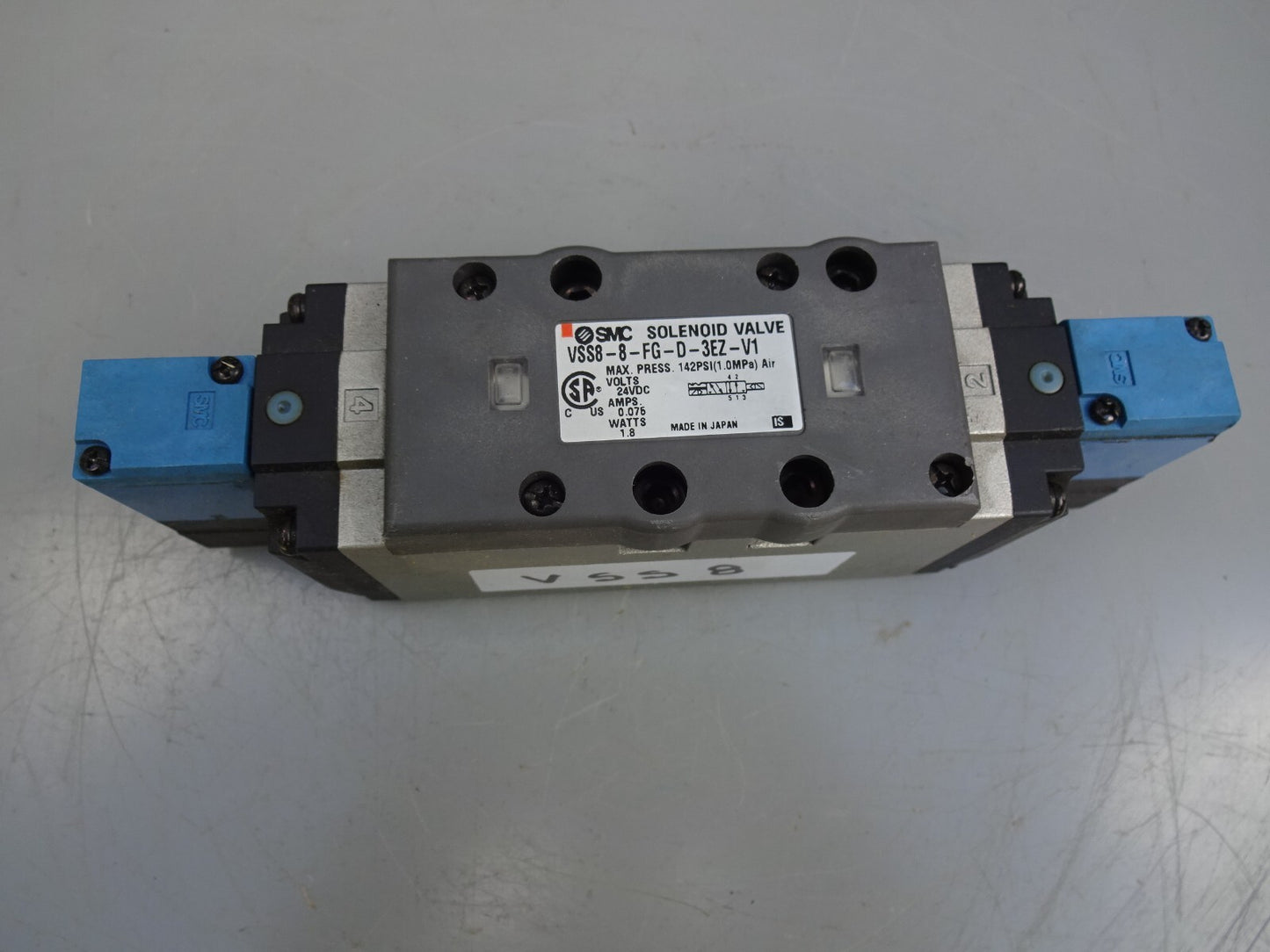 SMC VSS8-8-FG-D-3EZ-V1  SOLENOID VALVE  / 24VDC / .075AMP / 1.8W / 142 PSI