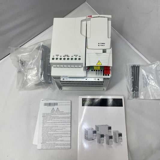 Drive ACS355-03U-23A1-4 ACS355 3~400V/480V 31A/26A 63Hz 15HP ABB