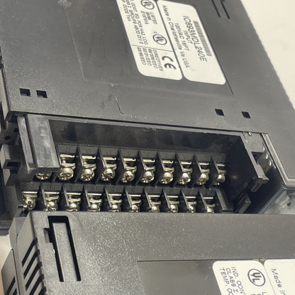 (LOT OF 2) GE Fanuc IC693MDL240E Input 120 VAC 16 Point Module