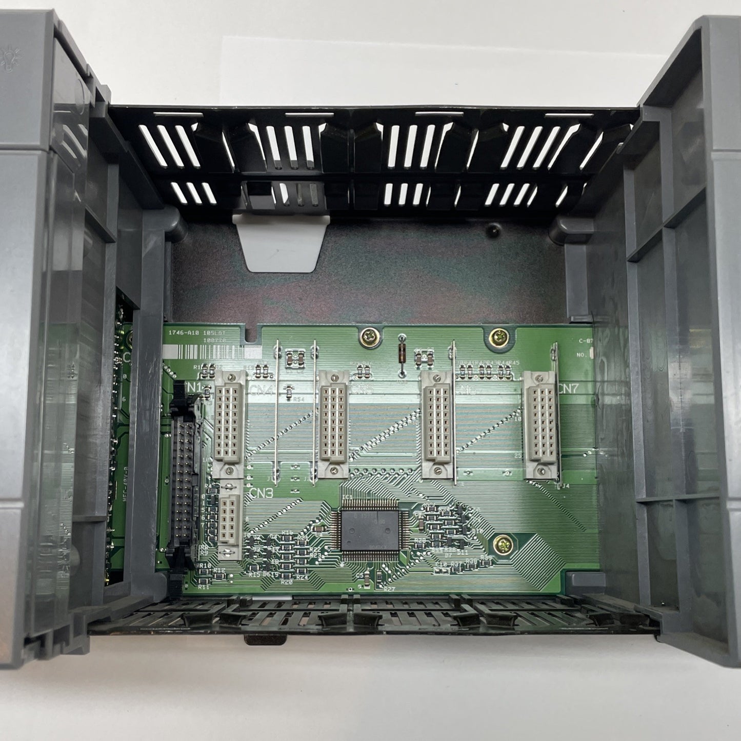 ALLEN BRADLEY 1746-A10 SER A 10 SLOT RACK W/ 1746-P2 SER C POWER SUPPLY