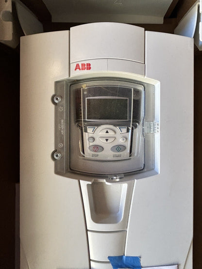 ABB ACS550-U1-038A-4+B055 / AC DRIVE 25HP / 18.5KW 380-480V 38A / REPAIRED