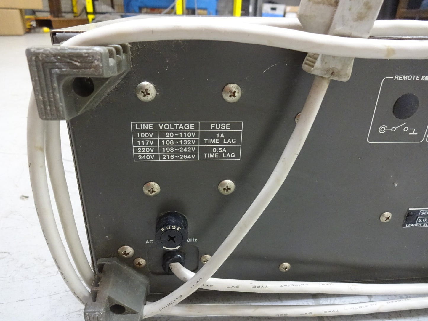 LEADER LBO-522 OSCILLOSCOPE  20 MHZ