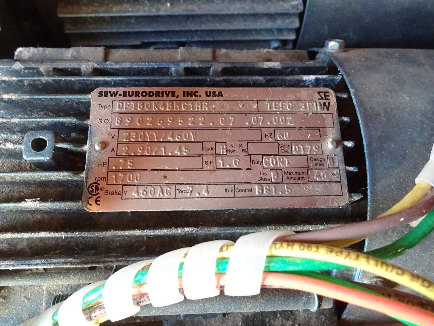 SEW EURODRIVE R27DT80K4BM61HR / DFT80K4BM61HR 3PH 230YY/460Y V 2.90/1.45A  .75HP