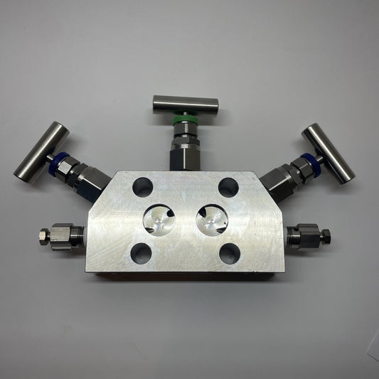 Rosemount 0R305-1321-2100 Pressure Transmitter Manifold (4000psi) R305EC32B11