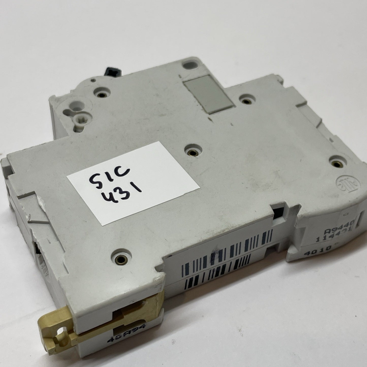 Merlin Gerin C60N-24431 8A Type C MCB 277VAC