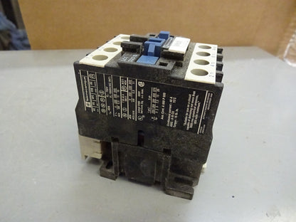 TELEMECANIQUE LC1 D2510 / LC1D2510 / 120V CONTACTOR