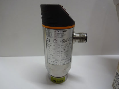 IFM EFECTOR 500 PN7029 / PRESSURE SENSOR SWITCH / PN-0-1-RBR14-QFPKG/US/V / NEW