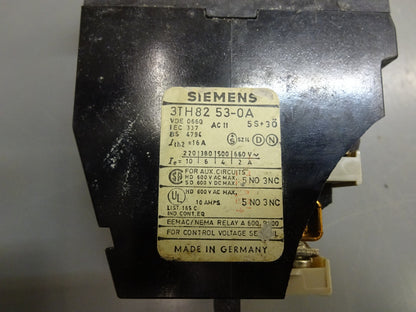 Siemens 3TH8253-0A 8-Pole Control Relay / Contactor (5 NO + 3 NC) 24/29V 50/60Hz