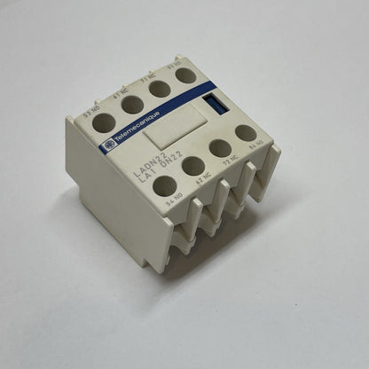 TELEMECANIQUE LADN22 U 10A 690V 4 POLE