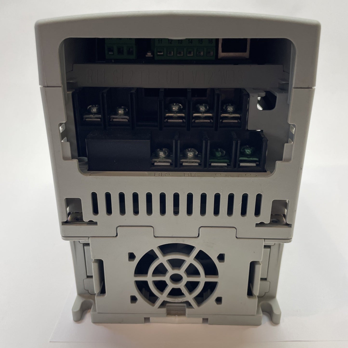 Allen-Bradley 22A-A8P0N104 /A PowerFlex 4 240VAC 1PH 8A 2HP AC Drive