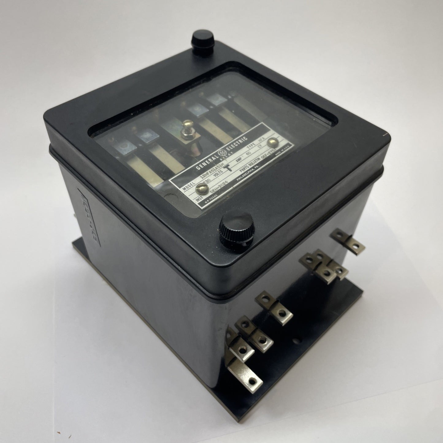 General Electric 12HFA51A51H 230VAC 60A Multicontact Auxiliary Relay
