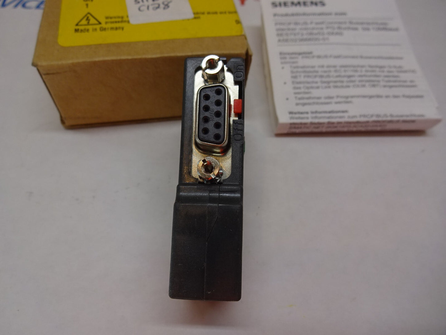 TURCK A9426 / CONNECTOR PDP D9SM NETWORK CORDSET ACCESSORY / NEW WITH BOX