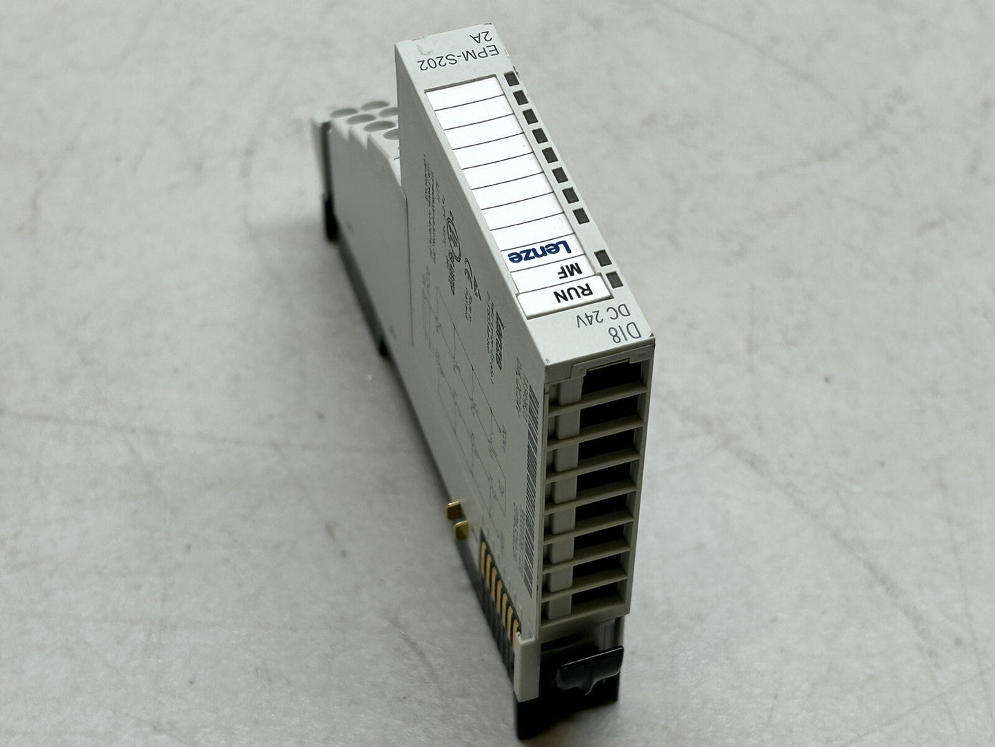 LENZE EPM-S202.2A / EPM-S202 2A / PLC MODULE D18 / DC24V