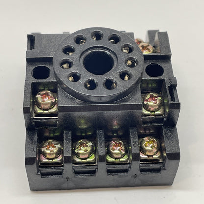 YOUNG ELECTRONICS NDS-11 RELAY 11 PIN SOCKET 10A 300V DIN RAIL MOUNT NDS11 CRDB